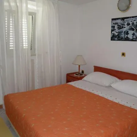 Aleksandar 2 Apartament *
