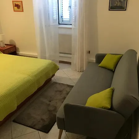 Aleksandar 2 Apartmán