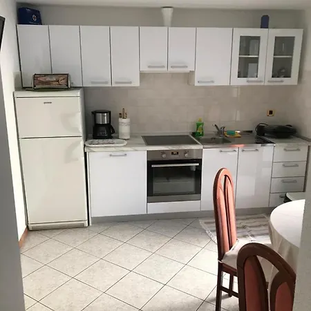 Apartmán Aleksandar 2 *