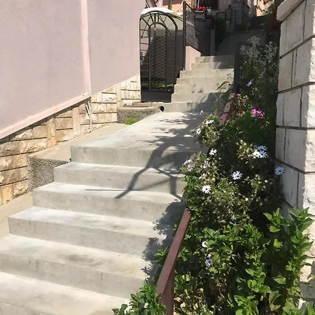 Apartmán Aleksandar 2 *