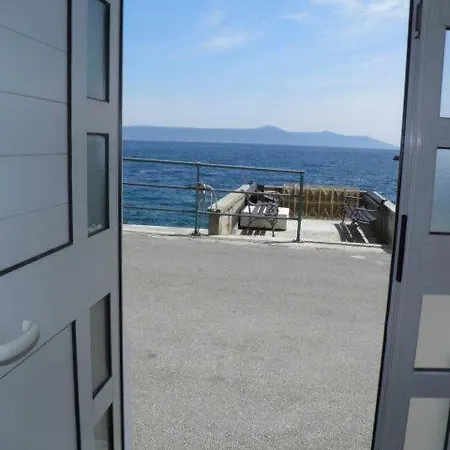 Apartmán Aleksandar 2 *