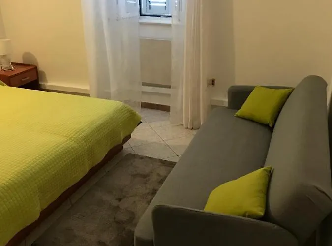 Aleksandar 2 Appartamento